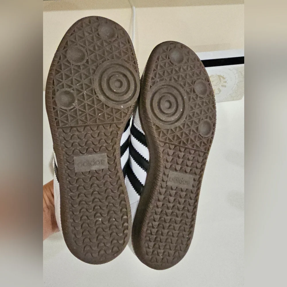 Adidas Samba White and Black Shoes - Picture 3 of 4